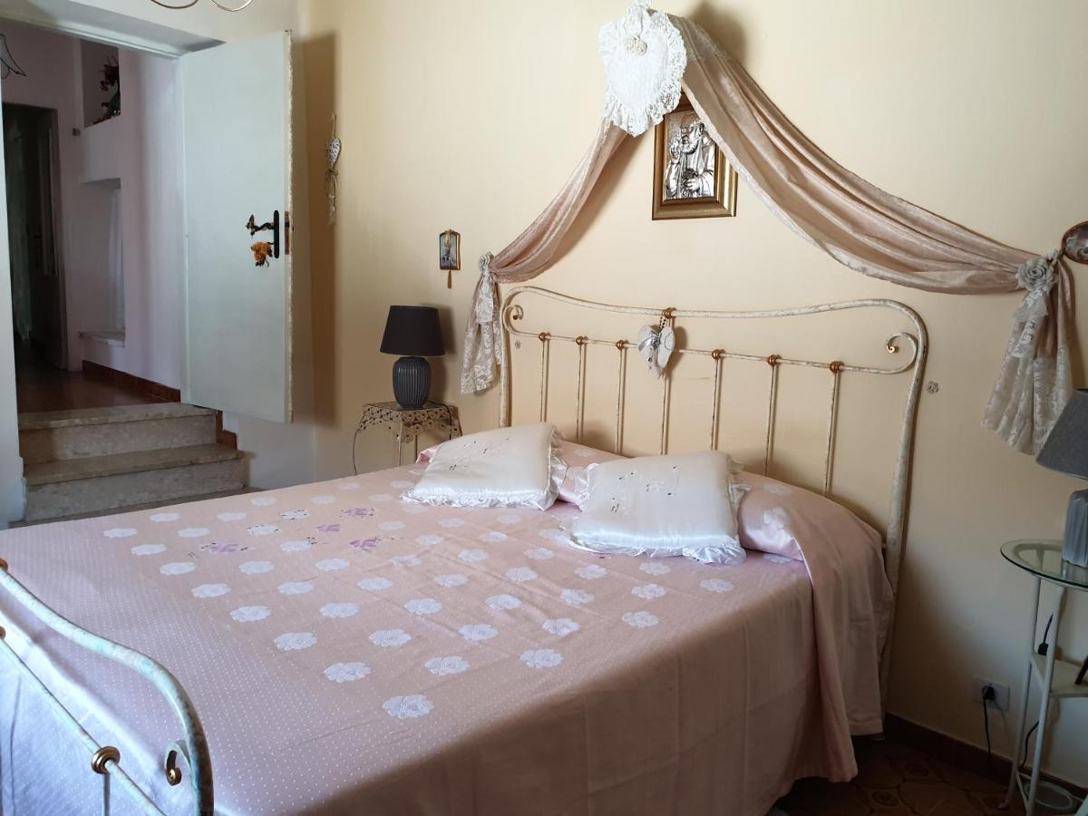 Willa Casa Di Mamma Rosa Castelnuovo Parano Zewnętrze zdjęcie